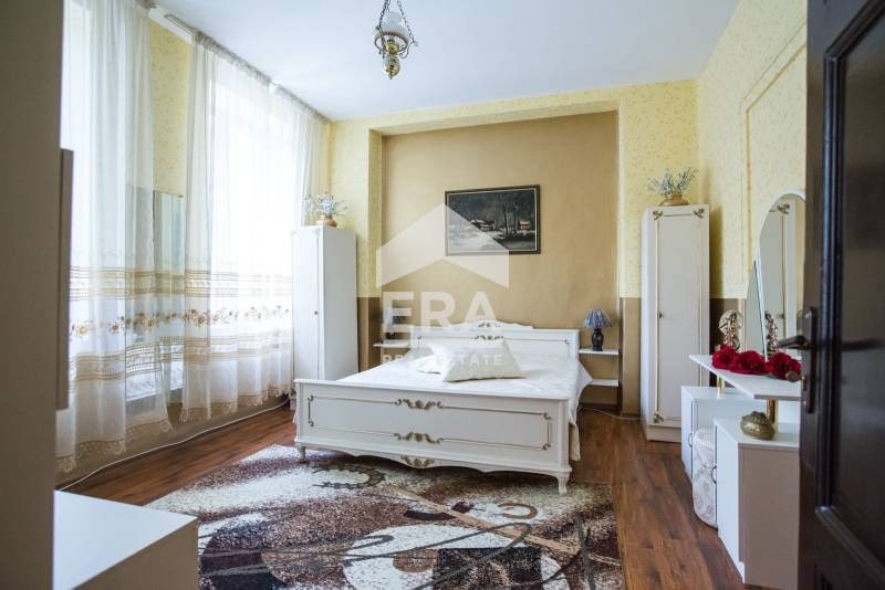 Издаје се  3+ спаваћа соба Варна , Операта , 190 м2 | 91323800 - слика [4]