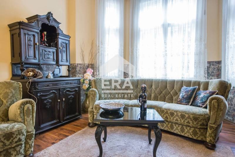 Издаје се  3+ спаваћа соба Варна , Операта , 190 м2 | 91323800 - слика [15]