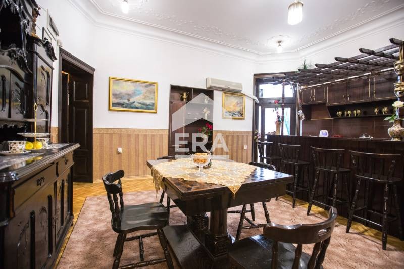 Издаје се  3+ спаваћа соба Варна , Операта , 190 м2 | 91323800 - слика [16]