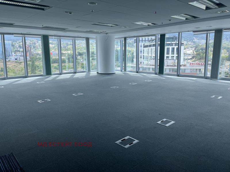 A louer  Bureau Sofia , Manastirski livadi , 288 m² | 42273377