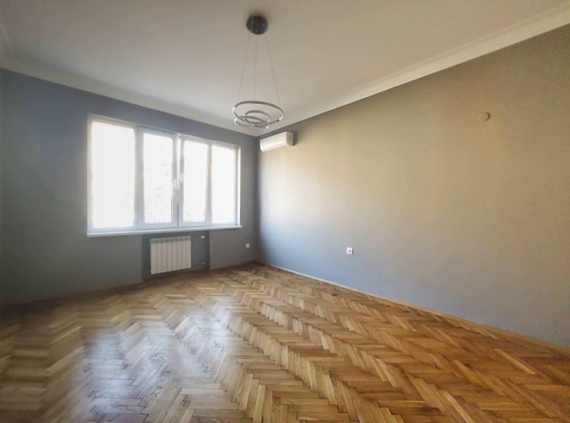 Kiadó  2 hálószobás Sofia , Centar , 110 négyzetméter | 44629381 - kép [7]