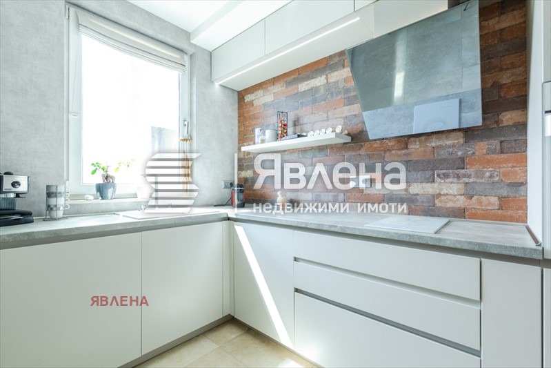 Дава под наем 3-СТАЕН, гр. София, Изгрев, снимка 9 - Апартаменти - 53773870