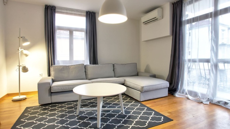 A louer  2 chambres Sofia , Tsentar , 130 m² | 75235845