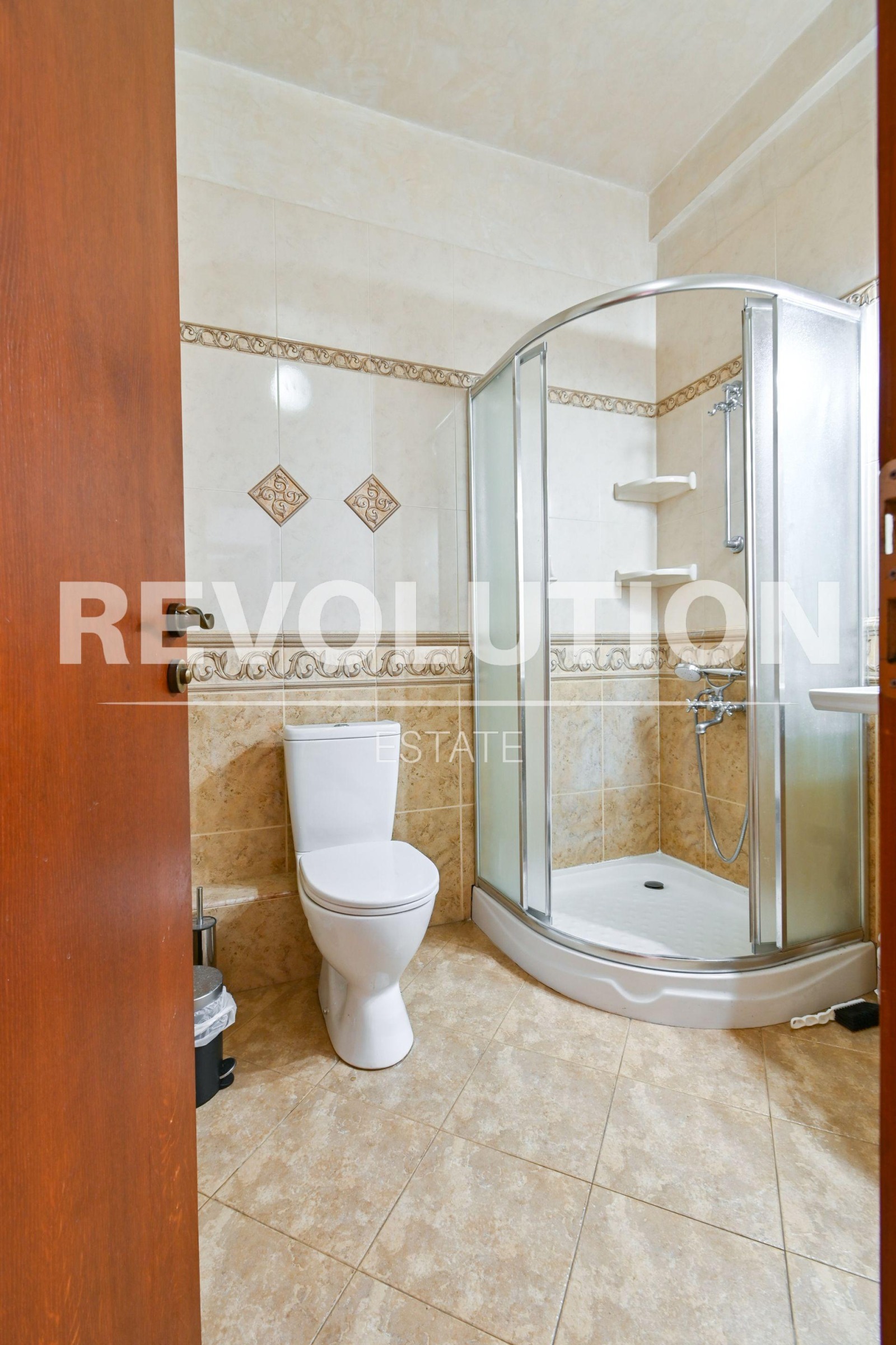 Дава под наем 3-СТАЕН, гр. София, Център, снимка 8 - Апартаменти - 53693706