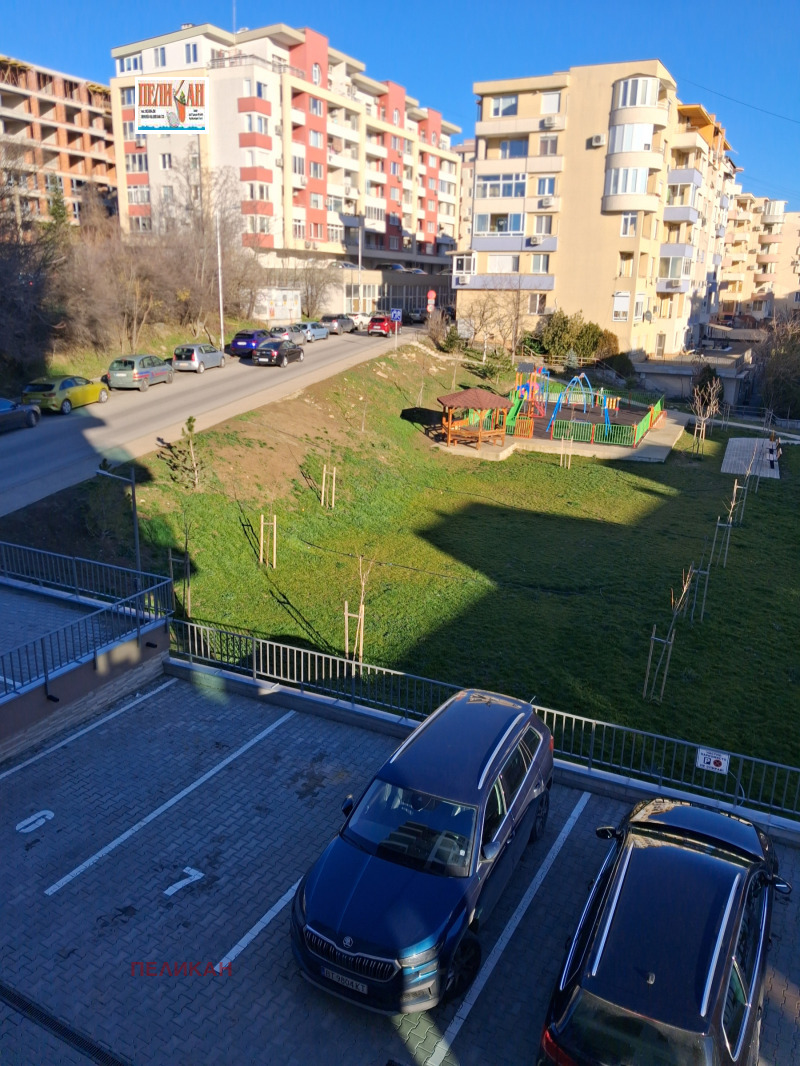 Дава под Наем ПАРКОМЯСТО в град Велико Търново, Акация - 14 кв.м / 80 € » 156.47 лв., ПЕЛИКАН