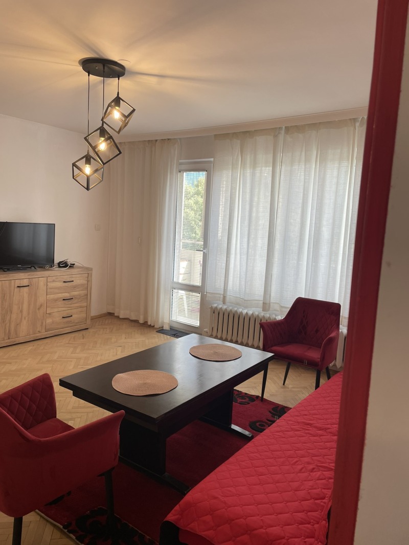 Дава под наем 2-СТАЕН, гр. София, Лагера, снимка 2 - Апартаменти - 52644956