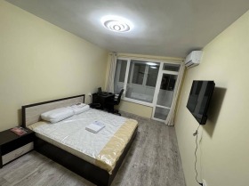 2 slaapkamers Lazur, Burgas 1