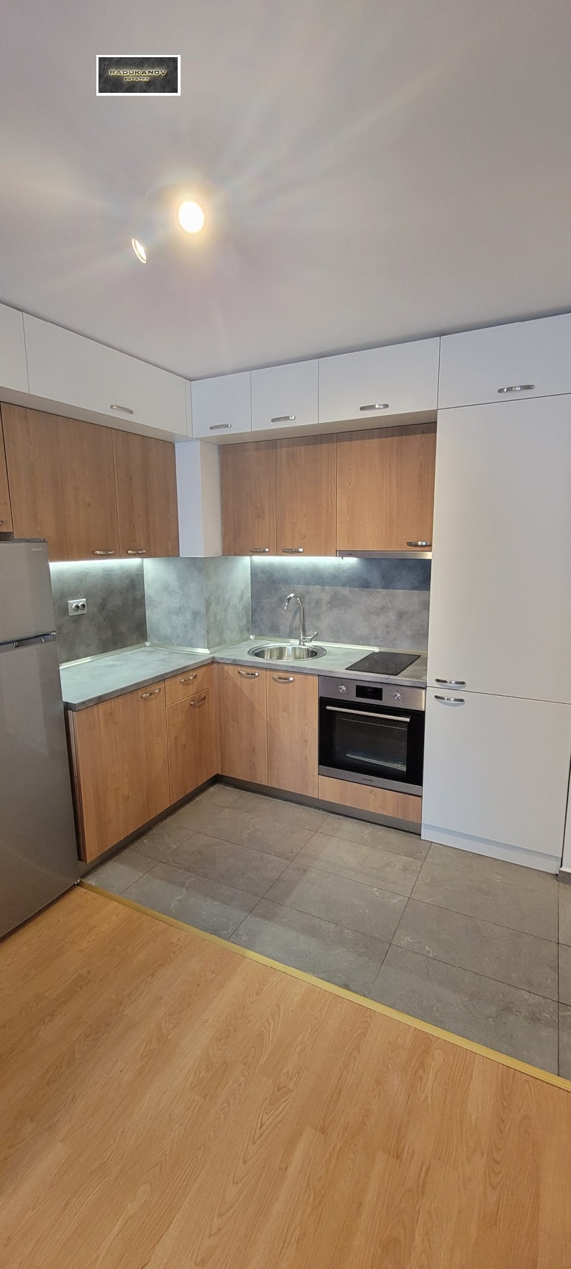 Дава под наем 2-СТАЕН, гр. София, Света Троица, снимка 3 - Апартаменти - 53502309