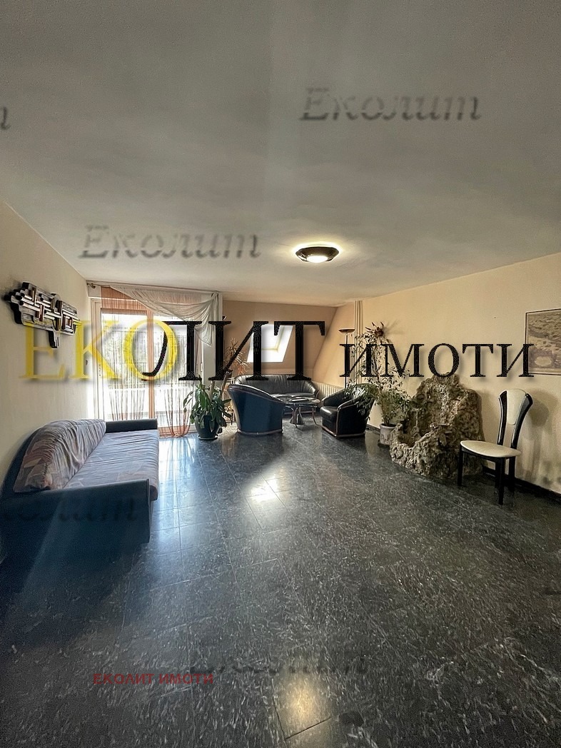 Para alugar  Sótão Sofia , Borovo , 175 m² | 31880205 - imagem [4]