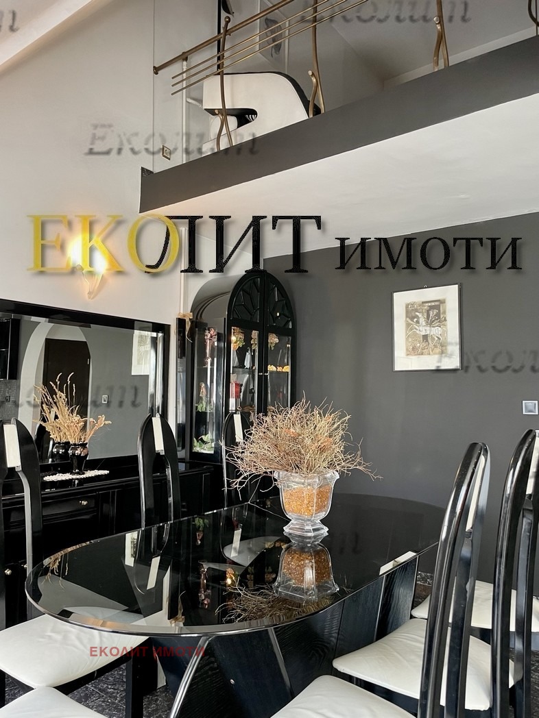 Para alugar  Sótão Sofia , Borovo , 175 m² | 31880205