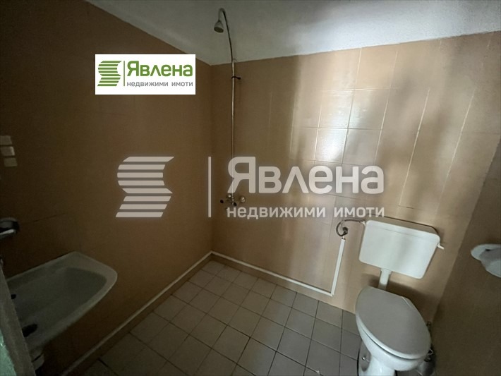 Kiadó  Üzlet Sofia , Banisora , 138 négyzetméter | 72442760 - kép [3]