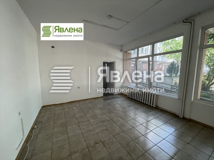 Kiadó  Üzlet Sofia , Banisora , 138 négyzetméter | 72442760 - kép [2]
