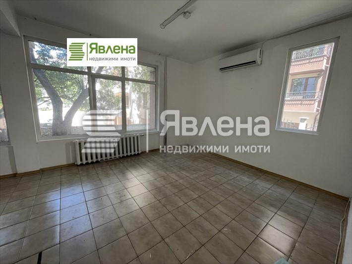 Kiadó  Üzlet Sofia , Banisora , 138 négyzetméter | 72442760 - kép [11]