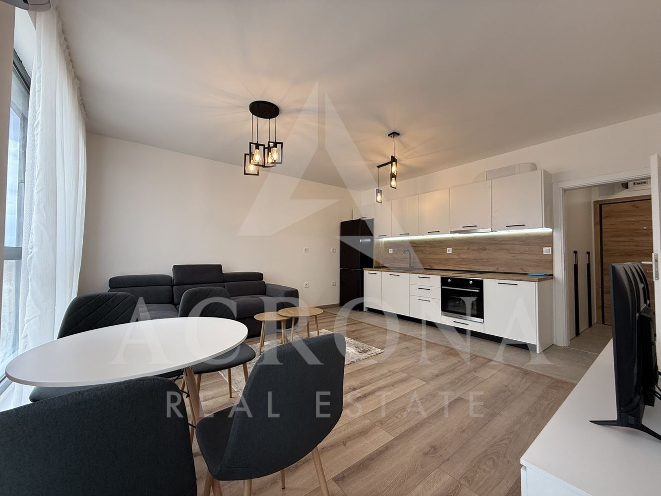 Дава под наем 2-СТАЕН, гр. Пловдив, Кючук Париж, снимка 4 - Апартаменти - 53680116