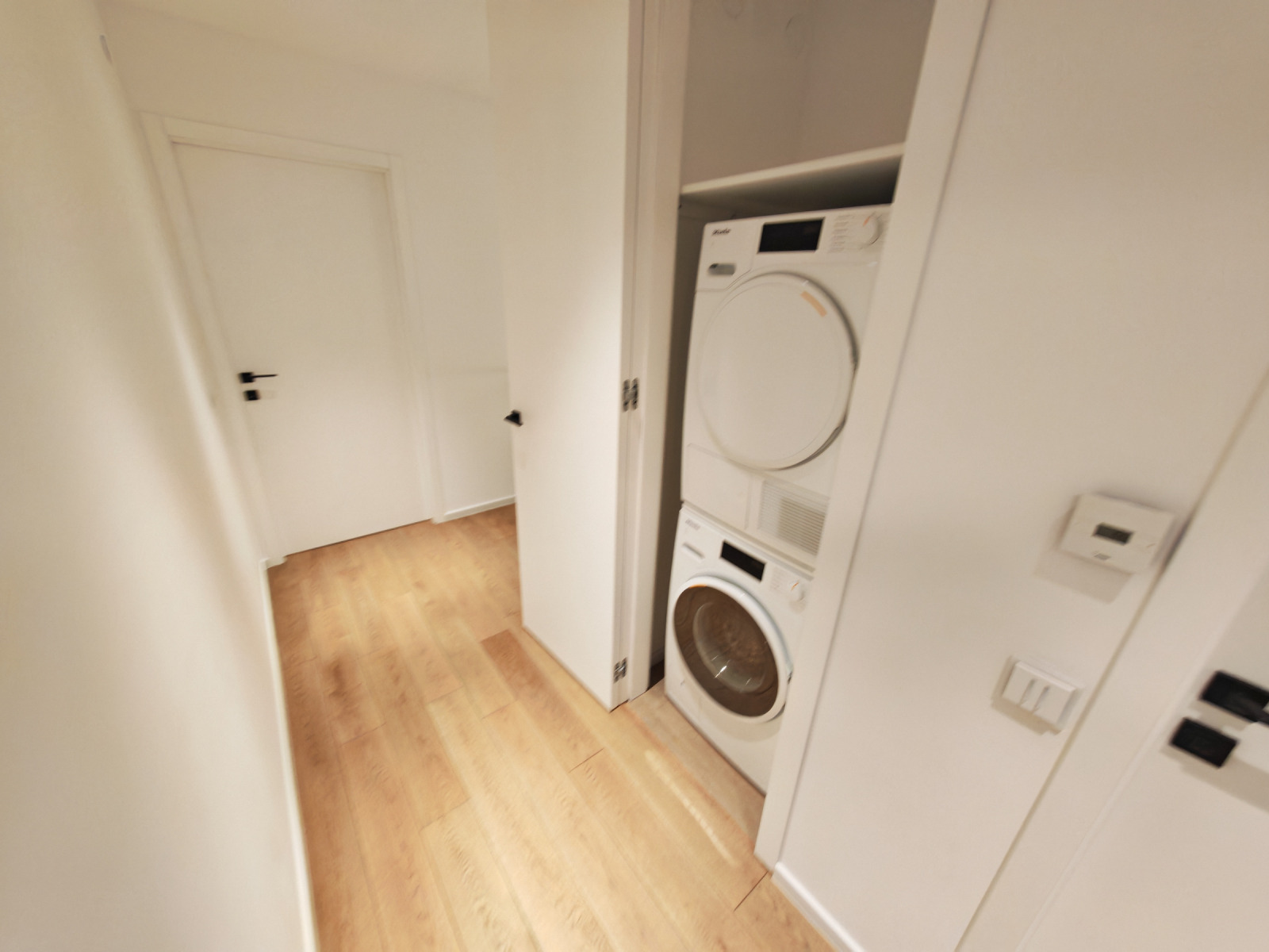 Дава под наем МНОГОСТАЕН, гр. София, в.з.Малинова долина, снимка 6 - Апартаменти - 53740166