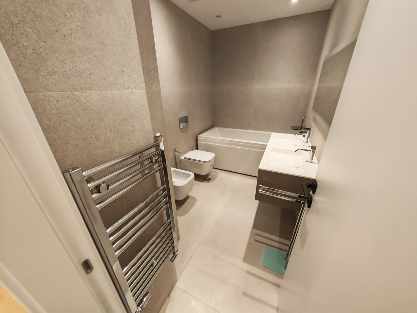 Дава под наем МНОГОСТАЕН, гр. София, в.з.Малинова долина, снимка 9 - Апартаменти - 53740166