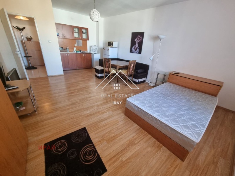 Дава под нем  1-стаен, град Стара Загора, ОРБ •  450 лв. • ID 81598612 — holmes.bg - [1] 