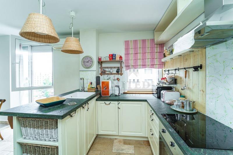 Дава под наем 4-СТАЕН, гр. София, Изгрев, снимка 5 - Апартаменти - 52746579