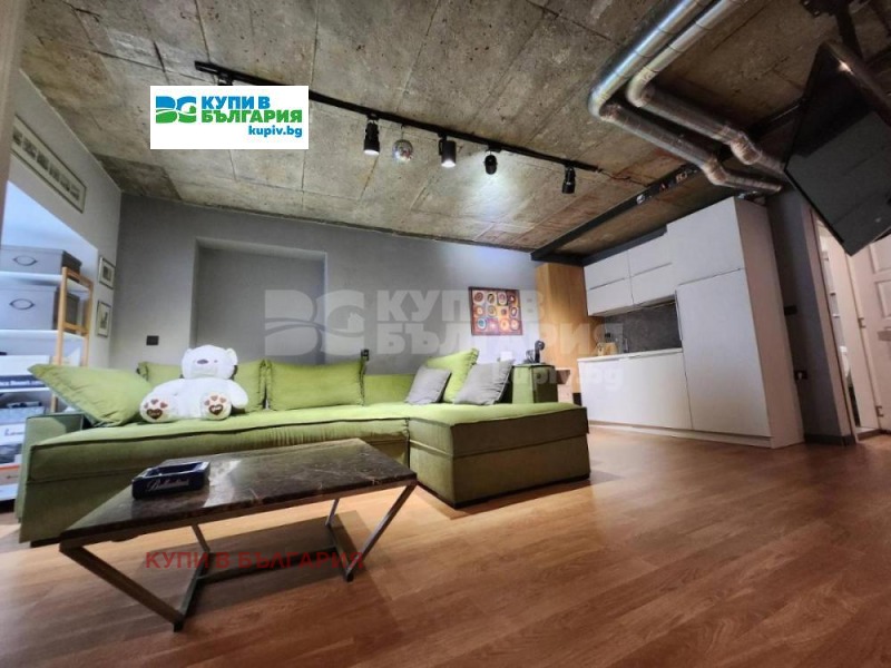 A louer  Studio Varna , Briz , 40 m² | 87905487