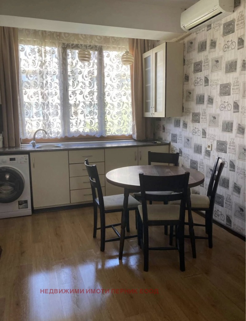 Do wynajęcia  1 sypialnia Pernik , Centar , 70 mkw | 71797749 - obraz [6]