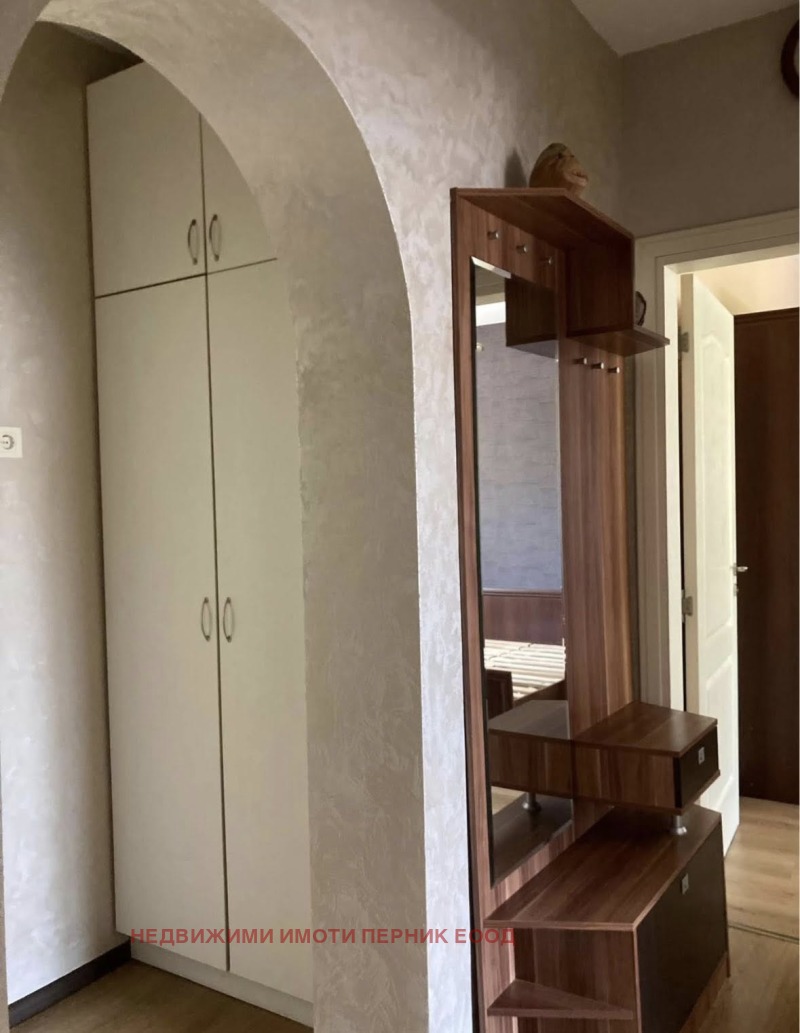 Do wynajęcia  1 sypialnia Pernik , Centar , 70 mkw | 71797749 - obraz [4]