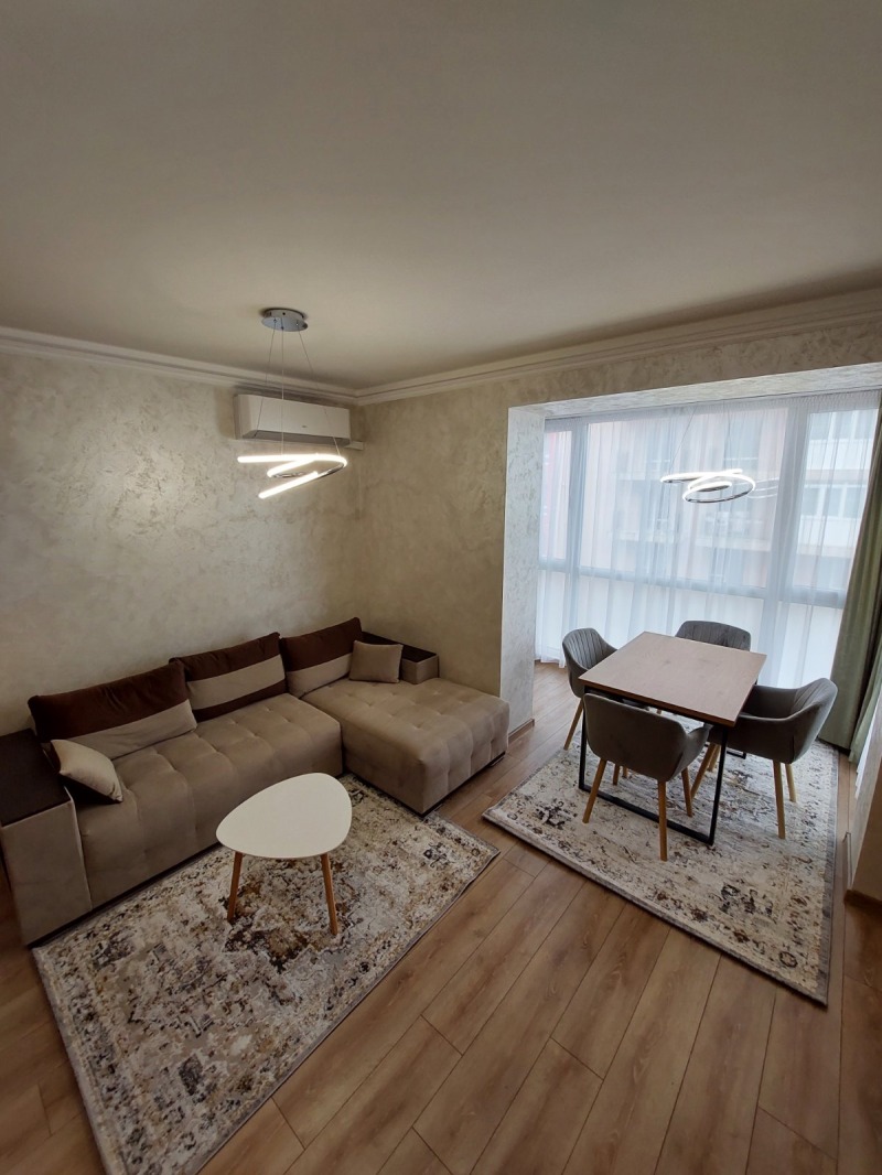 Дава под наем 2-СТАЕН, гр. Шумен, Пазара, снимка 2 - Апартаменти - 52925176