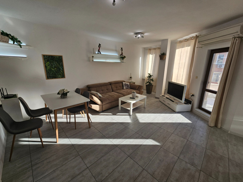 Дава под Наем 3-СТАЕН в град Пловдив, Кършияка - 127 кв.м / 599 € » 1 171.54 лв., ТОПБРОКЕР ПЛОВДИВ