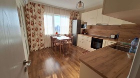 1 chambre Tsveten kvartal, Varna