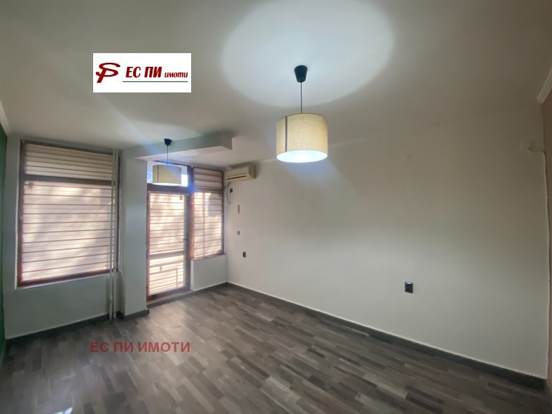 Дава под наем ОФИС, гр. Русе, Център, снимка 2 - Офиси - 52769956