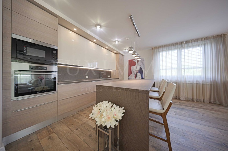 Kiadó  3 hálószobás Sofia , Simeonovo , 225 négyzetméter | 99901066 - kép [2]