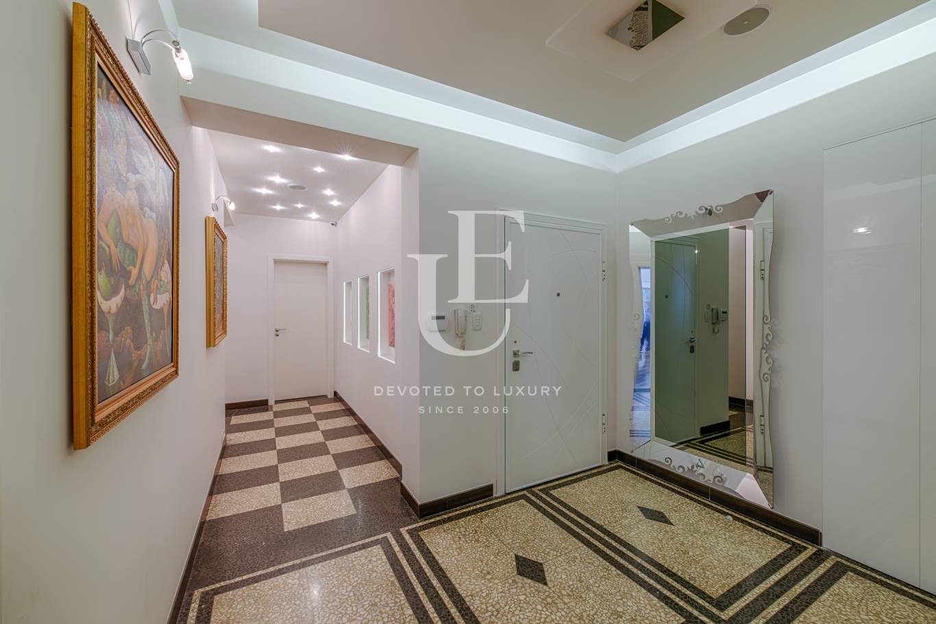 Дава под наем 4-СТАЕН, гр. София, Център, снимка 9 - Апартаменти - 53859708