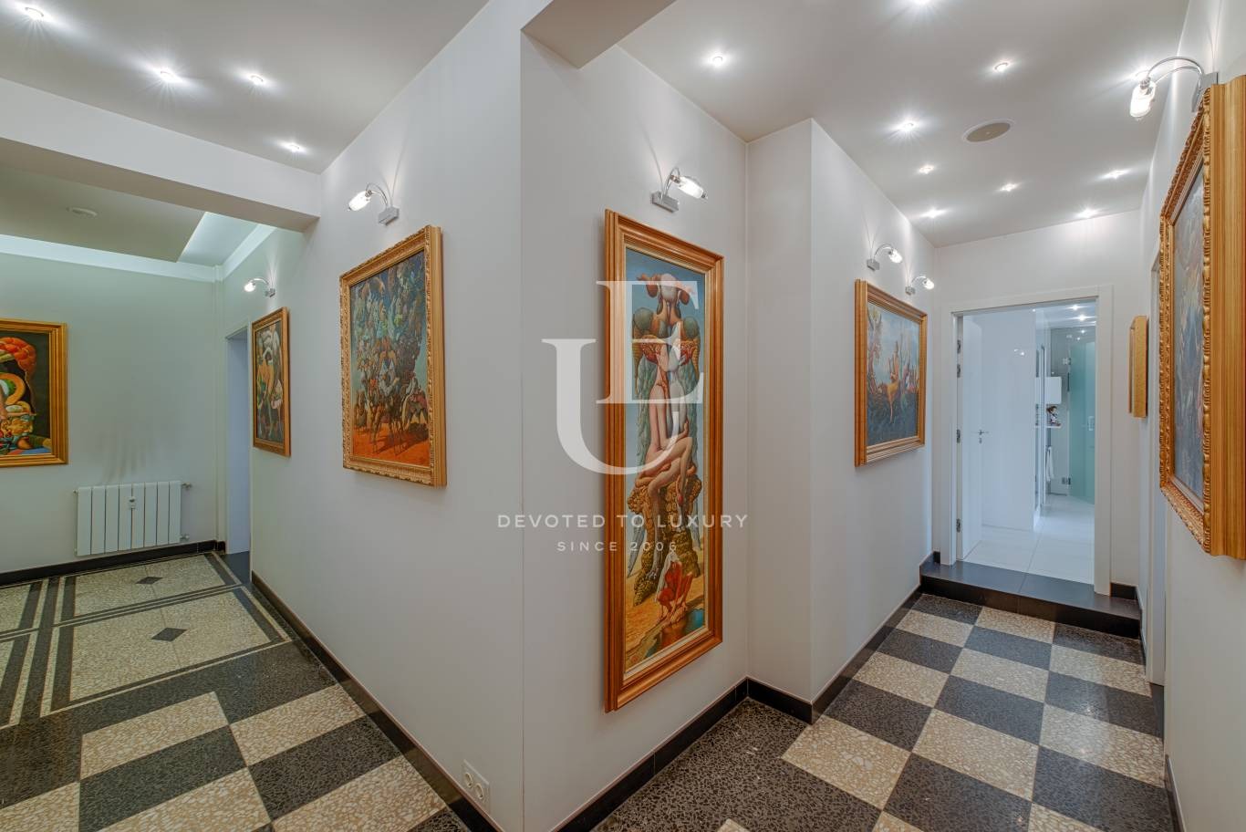 Дава под наем 4-СТАЕН, гр. София, Център, снимка 11 - Апартаменти - 53859708