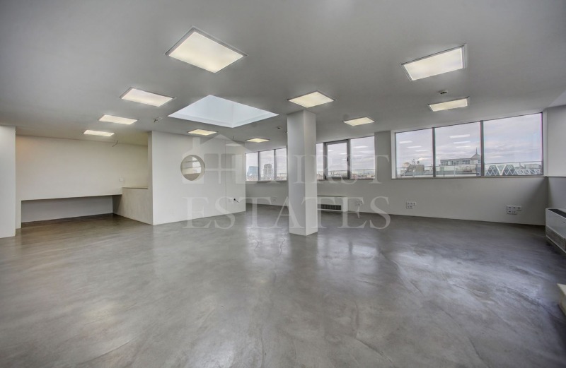 Дава под Наем ОФИС в град София, Център - 280 кв.м / 2 860 € » 5 593.67 лв., КЕЛЪР УИЛЯМС ЦЕНТЪР