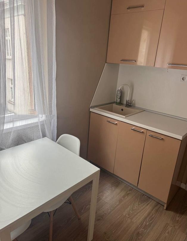 Дава под наем 2-СТАЕН, гр. София, Център, снимка 3 - Апартаменти - 52373617