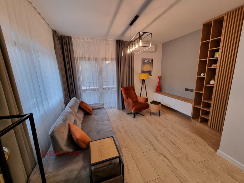 Дава под наем  3-стаен град Варна , Център , 80 кв.м | 89852080 - изображение [2]