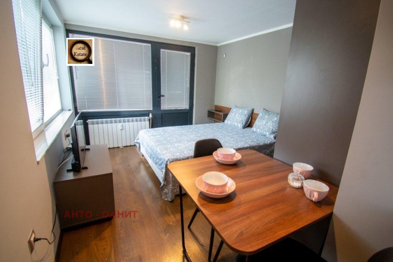 Дава под нем  1-стаен, град София, Студентски град •  450 EUR • ID 54920578 — holmes.bg - [1] 