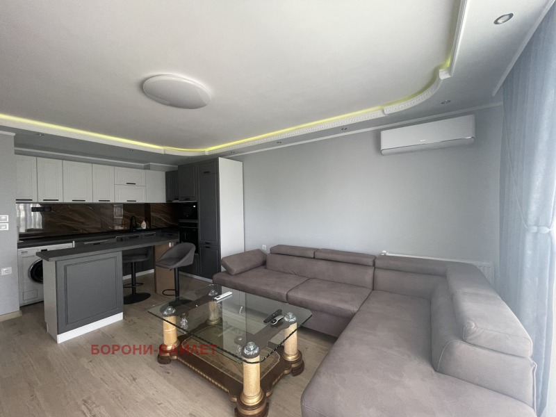 En renta  1 dormitorio Plovdiv , Jristo Smirnenski , 70 metros cuadrados | 40837944