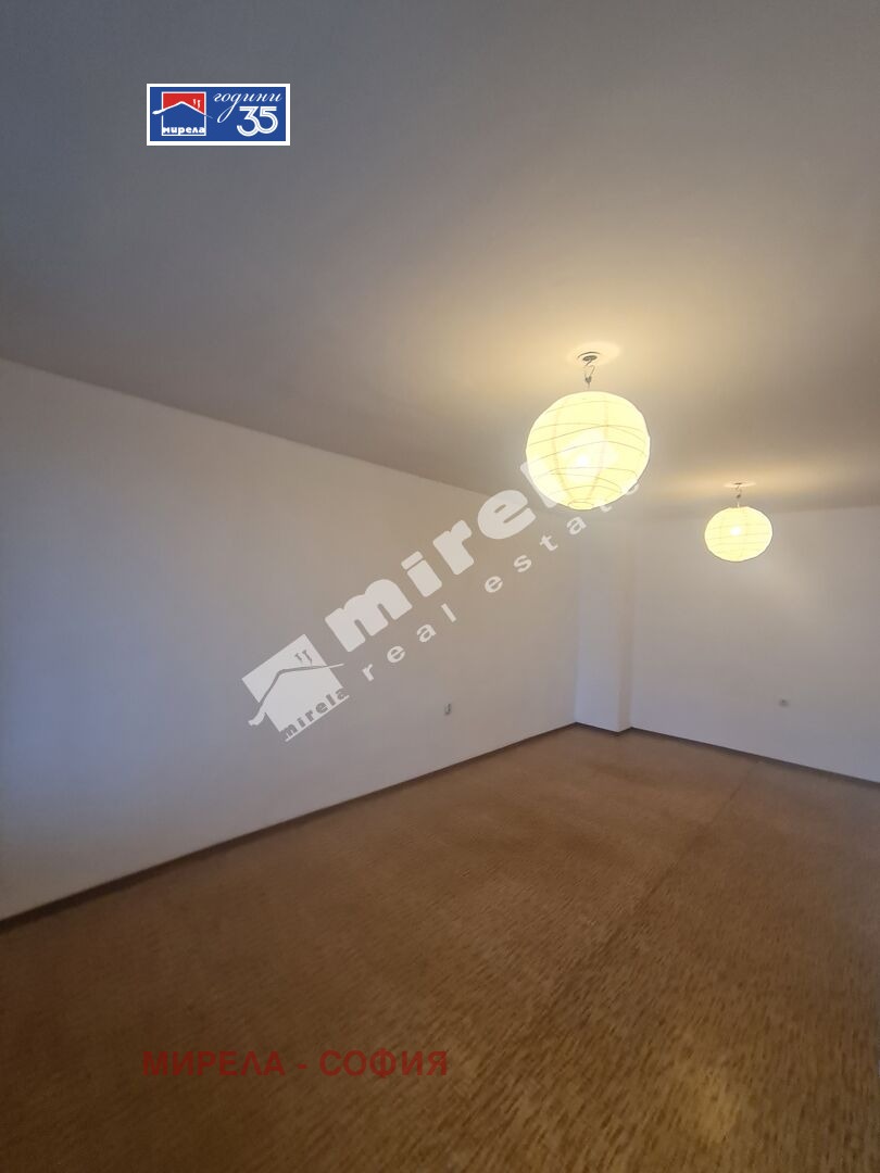 Дава под наем 2-СТАЕН, гр. София, Център, снимка 4 - Апартаменти - 51734556