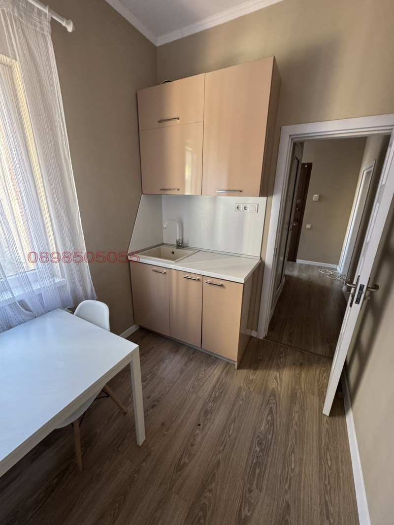 Дава под наем 2-СТАЕН, гр. София, Център, снимка 6 - Апартаменти - 52369325