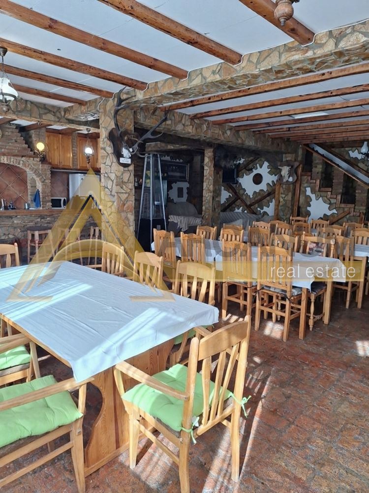 Дава под наем ЕТАЖ ОТ КЪЩА, гр. Варна, Галата, снимка 8 - Етаж от къща - 52376373