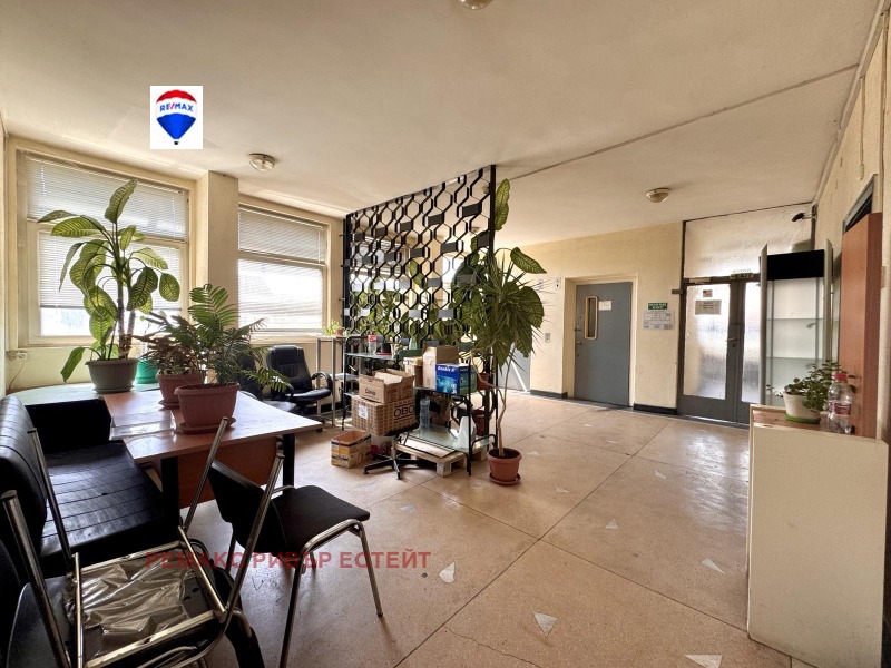 Do wynajęcia  Biuro Ruse , Szirok centar , 180 mkw | 34799960 - obraz [6]