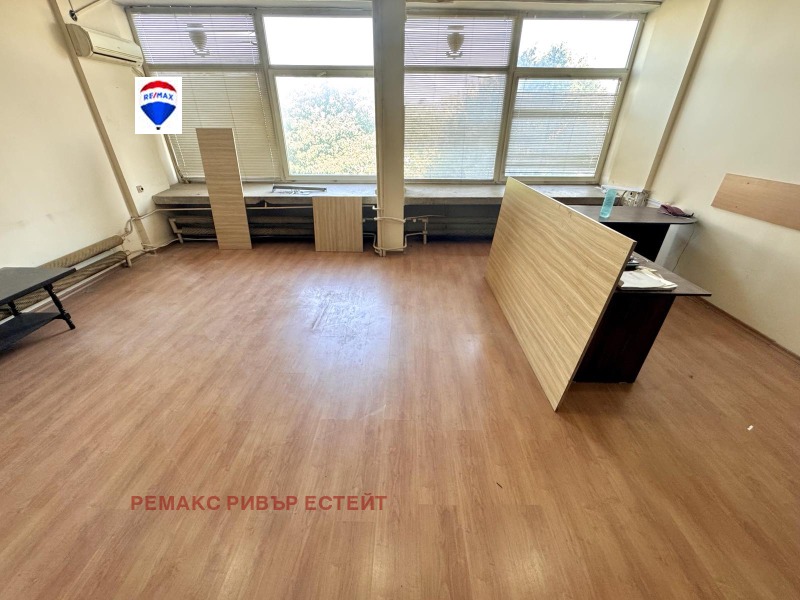 Do wynajęcia  Biuro Ruse , Szirok centar , 180 mkw | 34799960 - obraz [3]