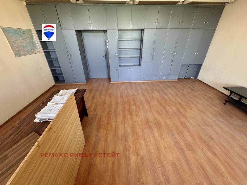 Do wynajęcia  Biuro Ruse , Szirok centar , 180 mkw | 34799960 - obraz [4]