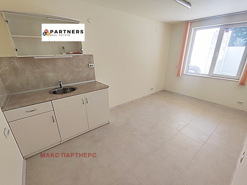 Дава под наем ОФИС, гр. Варна, Център, снимка 5 - Офиси - 52619756