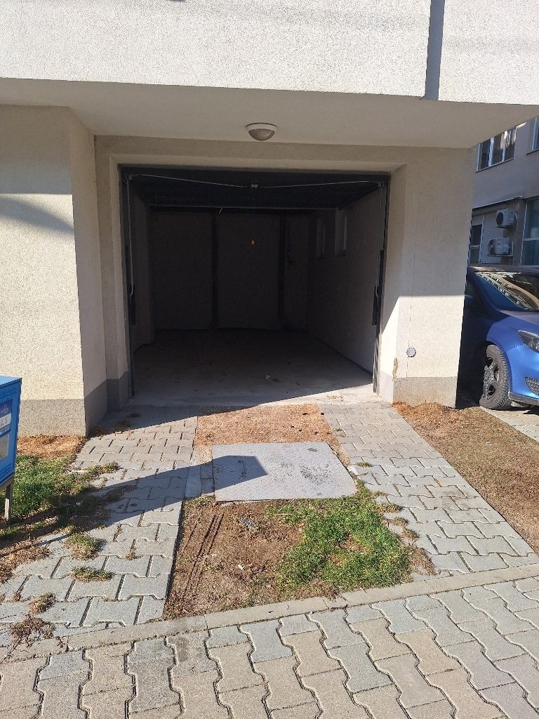 Дава под наем ГАРАЖ, ПАРКОМЯСТО, гр. София, Манастирски ливади, снимка 9 - Гаражи и паркоместа - 53162463