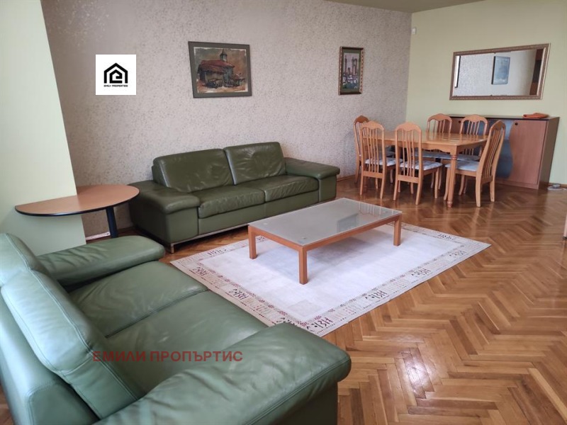 Дава под наем  3-стаен град София , Център , 110 кв.м | 44915647