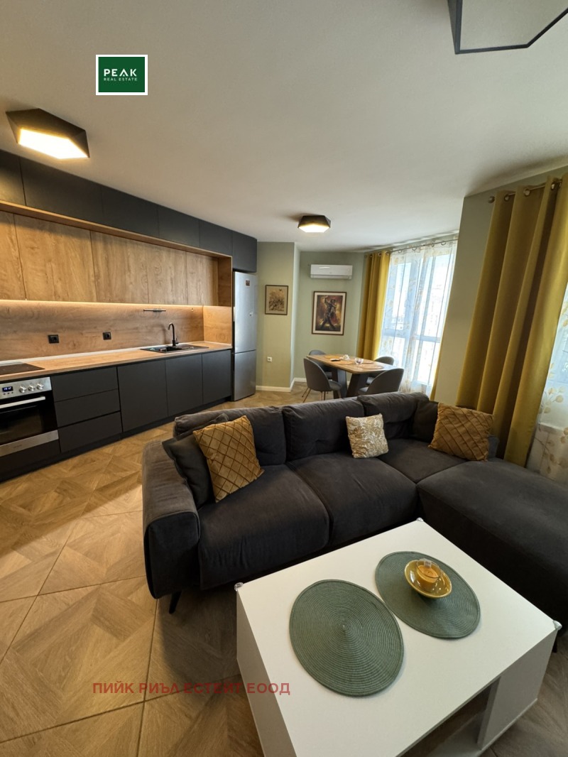 Дава под нем  3-стаен, град София, Надежда 1 •  770 EUR • ID 65346235 — holmes.bg - [1] 