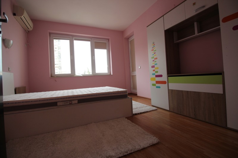 Издаје се  2 спаваће собе Бургас , Зорница , 118 м2 | 98229856 - слика [11]
