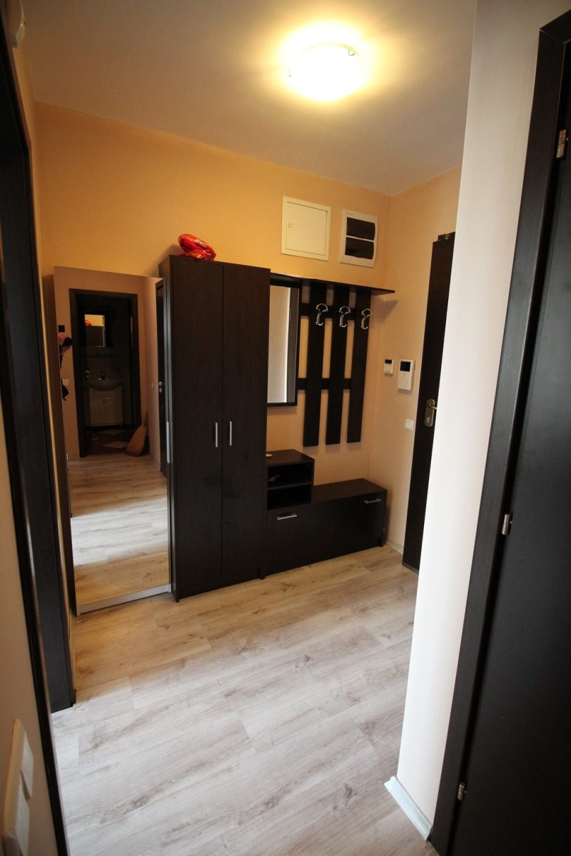 Издаје се  2 спаваће собе Бургас , Зорница , 118 м2 | 98229856 - слика [8]