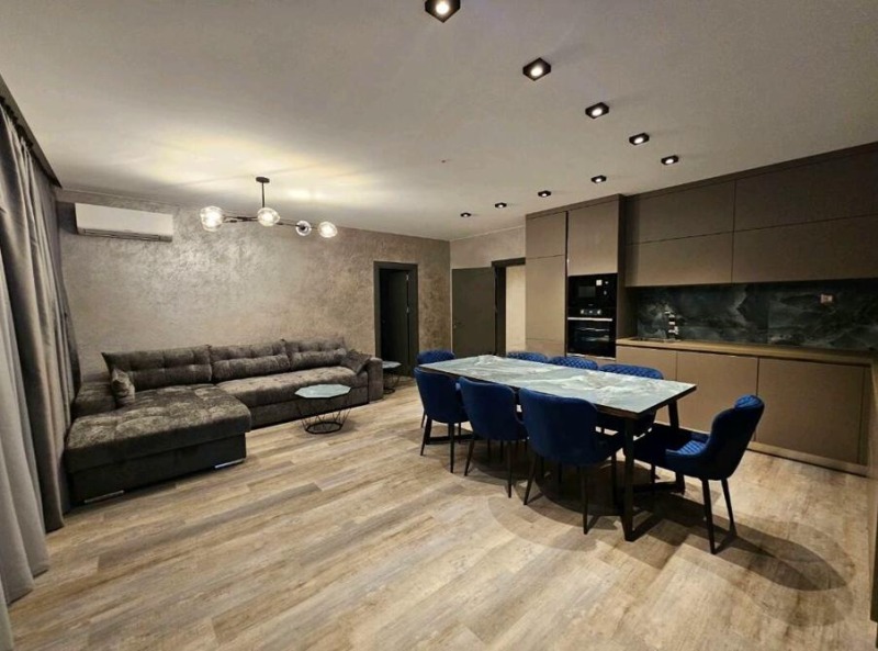 K pronájmu  3+ ložnice Plovdiv , Christo Smirnenski , 180 m2 | 88588188